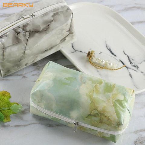 marble-print-cosmetic-pouch (2)